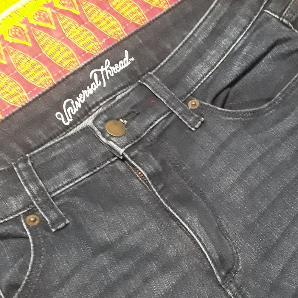 Mid rise skinny jeans